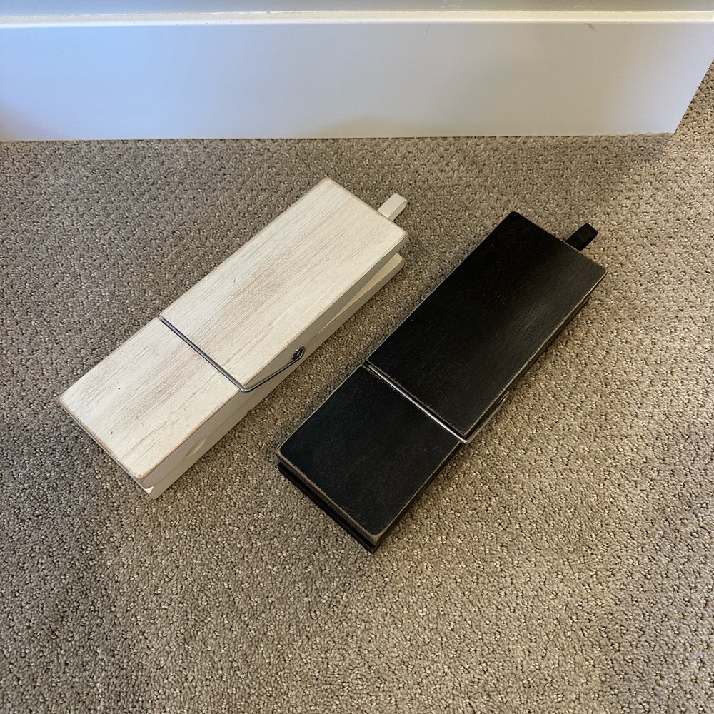 Black and White Wooden Laundry Clip Decor